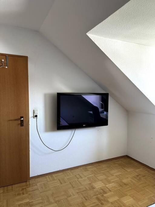 2-Zimmer-Wohnung Mit Balkon & Guter Anbindung In Aschaffenburg Buitenkant foto